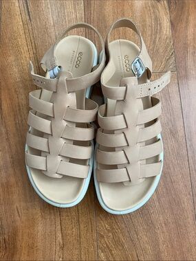 Ecco Beige Strappy Leather Fisherman Sandals New
